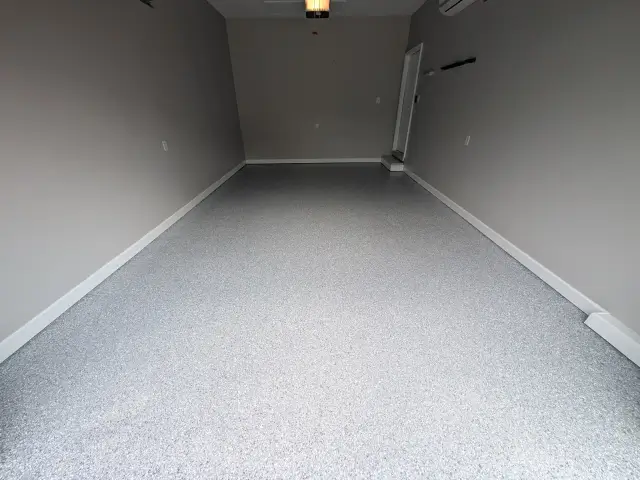 Gray flake garage floor